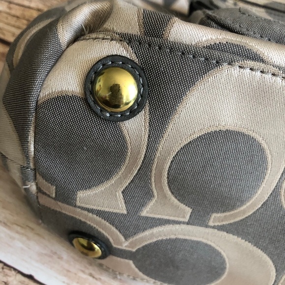 Authentic Coach shoulder bag - Picture 9 of 13